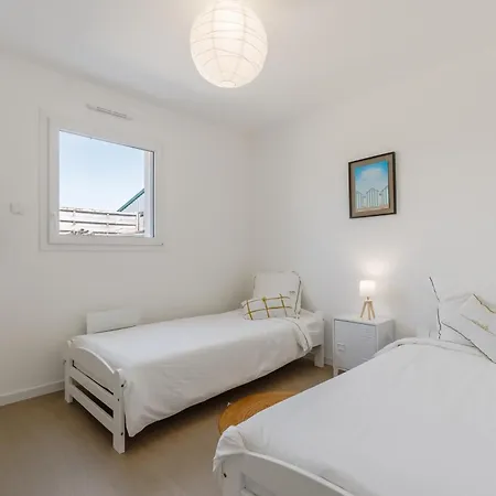 Les Tonnelles - Maison Proche - Grand Jardin بيت للعطل *