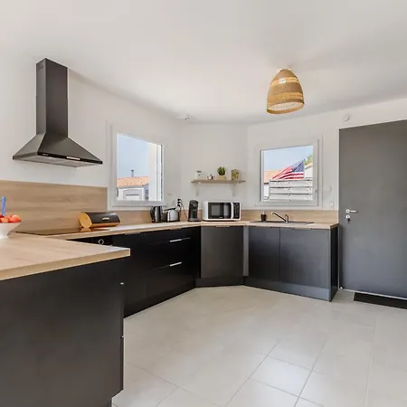 Les Tonnelles - Maison Proche - Grand Jardin *